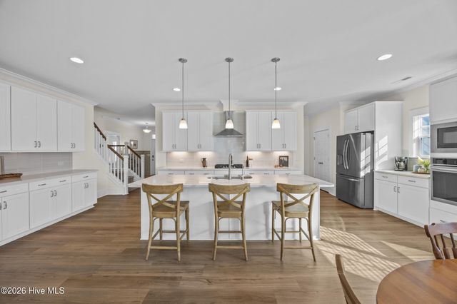 90 E Singing Avenue, Hampstead, NC 28443