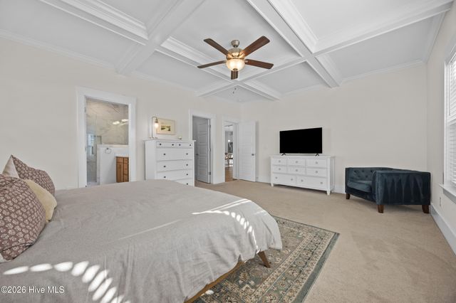 90 E Singing Avenue, Hampstead, NC 28443