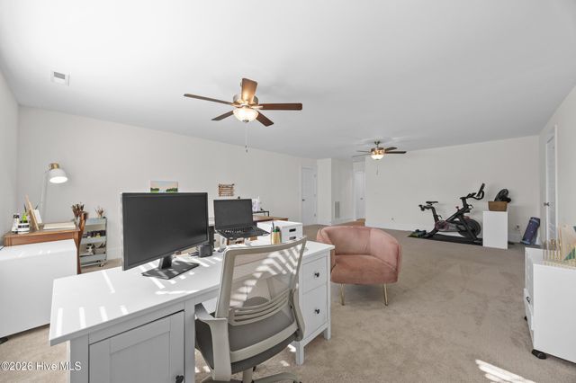 90 E Singing Avenue, Hampstead, NC 28443