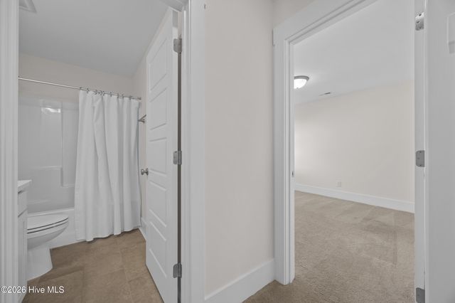 90 E Singing Avenue, Hampstead, NC 28443