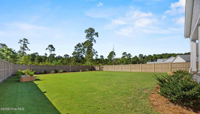 90 E Singing Avenue, Hampstead, NC 28443