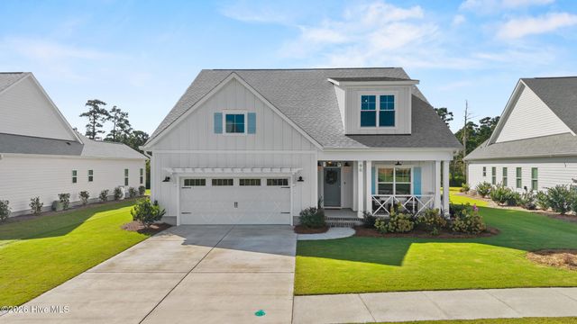 90 E Singing Avenue, Hampstead, NC 28443