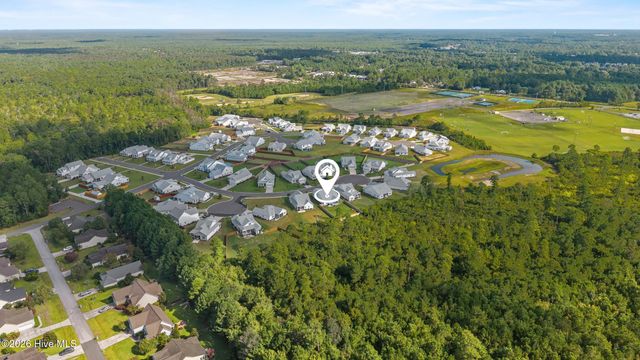 90 E Singing Avenue, Hampstead, NC 28443