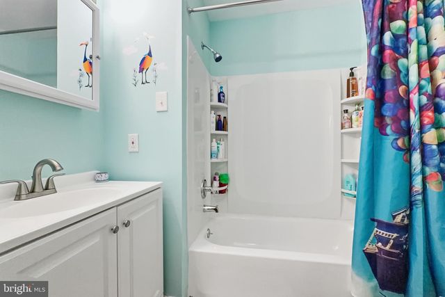 3240 BROOKLINE RD, Wilmington, DE 19808