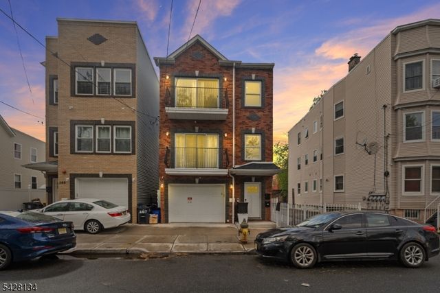 267 S 10Th St, Newark City, NJ 07103