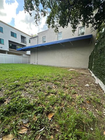 1525-27 NW 3rd Avenue, Miami, FL 33136