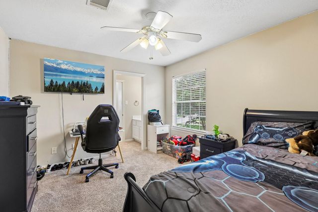 410 Spring Lakes Haven, Spring, TX 77373