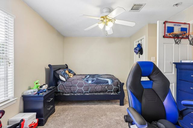 410 Spring Lakes Haven, Spring, TX 77373