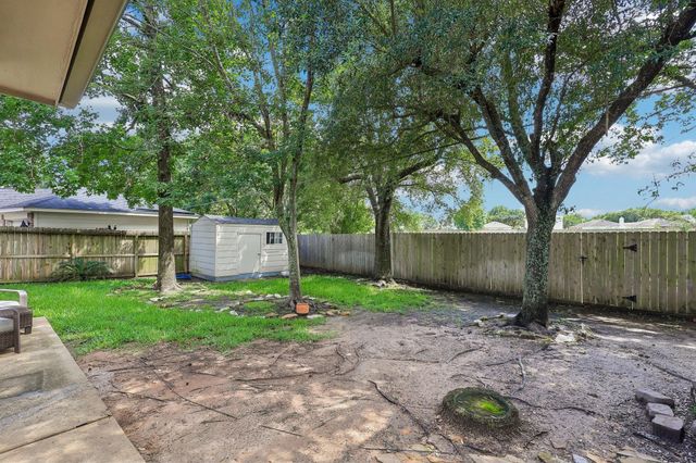 410 Spring Lakes Haven, Spring, TX 77373