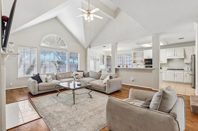 410 Spring Lakes Haven, Spring, TX 77373