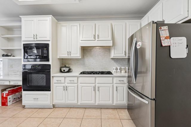 410 Spring Lakes Haven, Spring, TX 77373