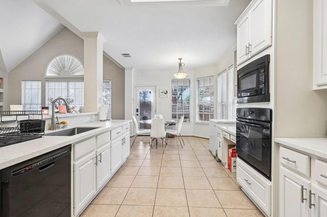 410 Spring Lakes Haven, Spring, TX 77373