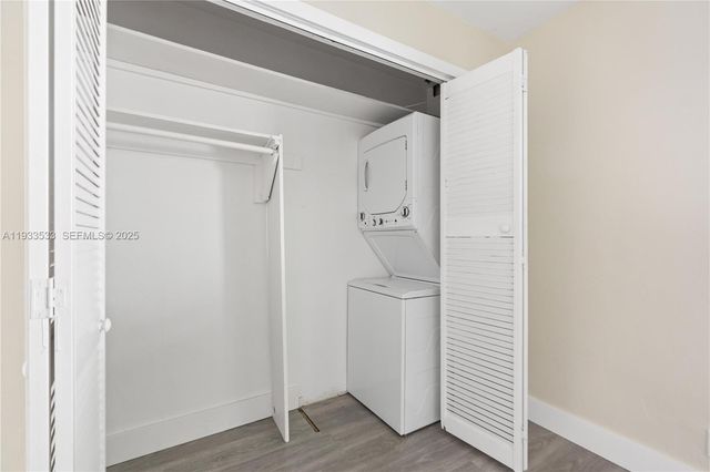 2312 Van Buren St 1, Hollywood, FL 33020