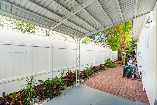 2312 Van Buren St 1, Hollywood, FL 33020