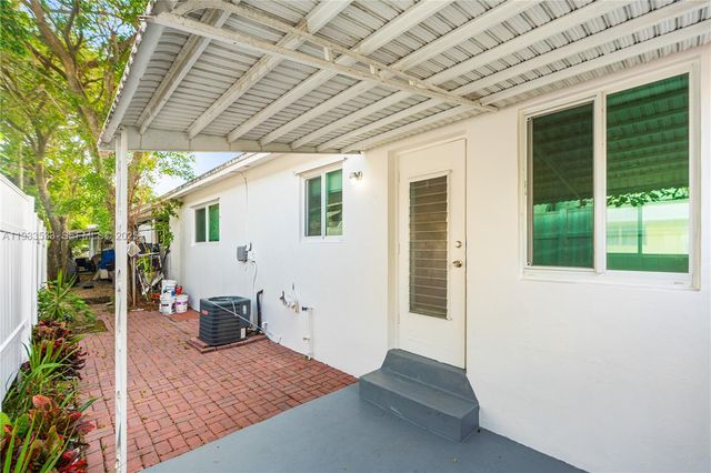 2312 Van Buren St 1, Hollywood, FL 33020