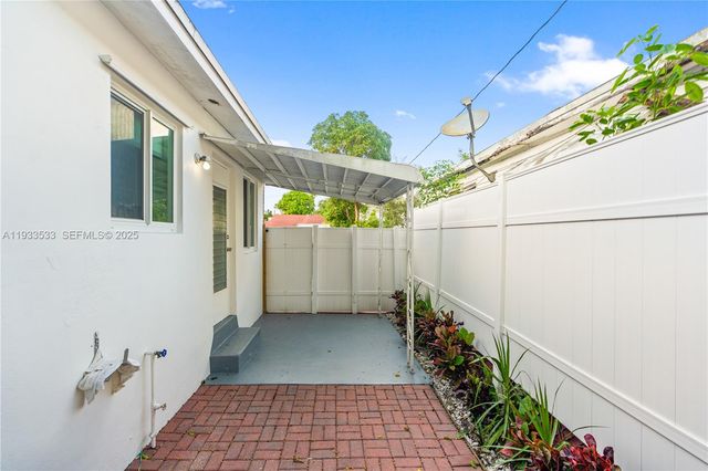 2312 Van Buren St 1, Hollywood, FL 33020