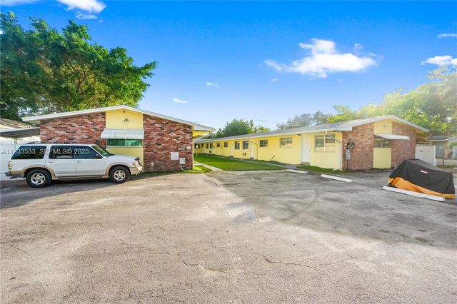 2312 Van Buren St 1, Hollywood, FL 33020