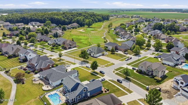 808 Pine Valley Drive, Bowling Green, OH 43402