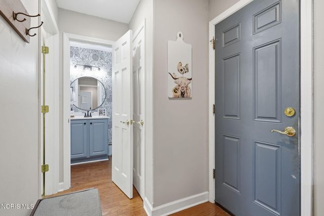 808 Pine Valley Drive, Bowling Green, OH 43402