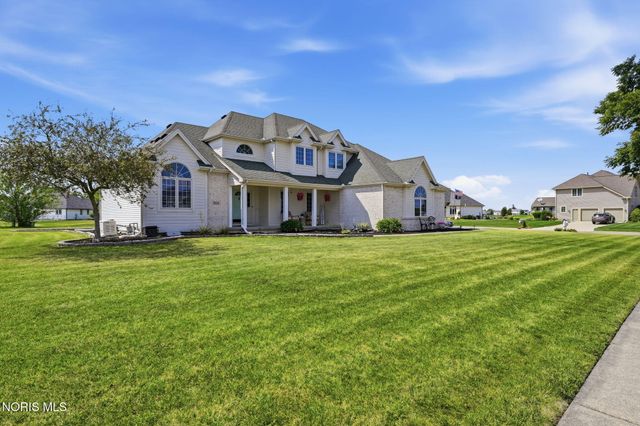 808 Pine Valley Drive, Bowling Green, OH 43402