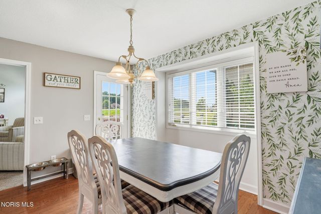 808 Pine Valley Drive, Bowling Green, OH 43402