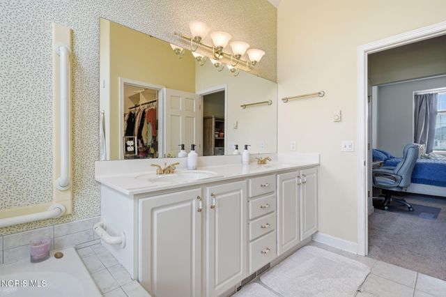 808 Pine Valley Drive, Bowling Green, OH 43402