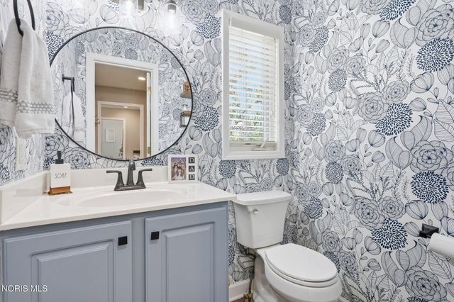 808 Pine Valley Drive, Bowling Green, OH 43402