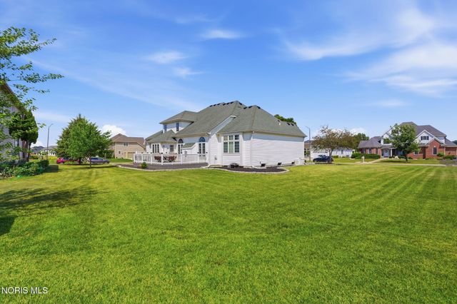 808 Pine Valley Drive, Bowling Green, OH 43402