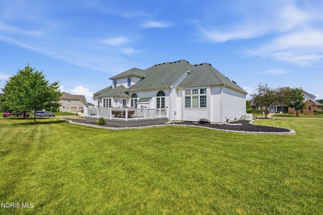 808 Pine Valley Drive, Bowling Green, OH 43402