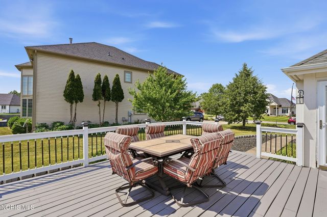 808 Pine Valley Drive, Bowling Green, OH 43402