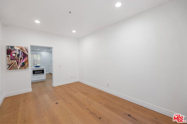 851 N San Vicente Boulevard 117, West Hollywood, CA 90069