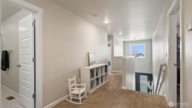 8215 Cardinal Peak St, West Richland, WA 99353