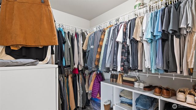 8215 Cardinal Peak St, West Richland, WA 99353