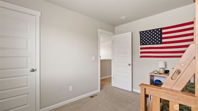 8215 Cardinal Peak St, West Richland, WA 99353