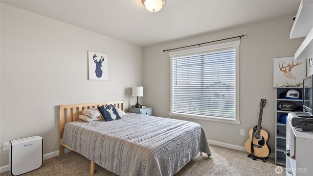 8215 Cardinal Peak St, West Richland, WA 99353