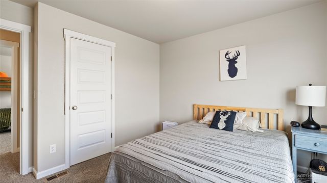 8215 Cardinal Peak St, West Richland, WA 99353