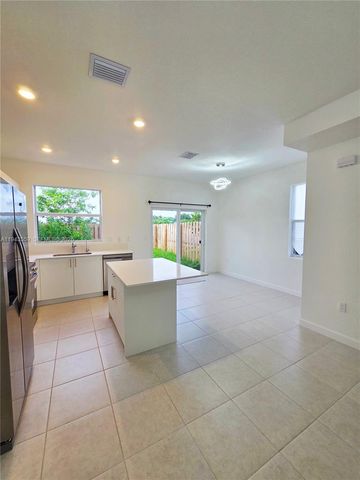 17925 SW 358th St, Homestead, FL 33034