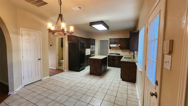 5400 Vineyard Lane, Mckinney, TX 75070