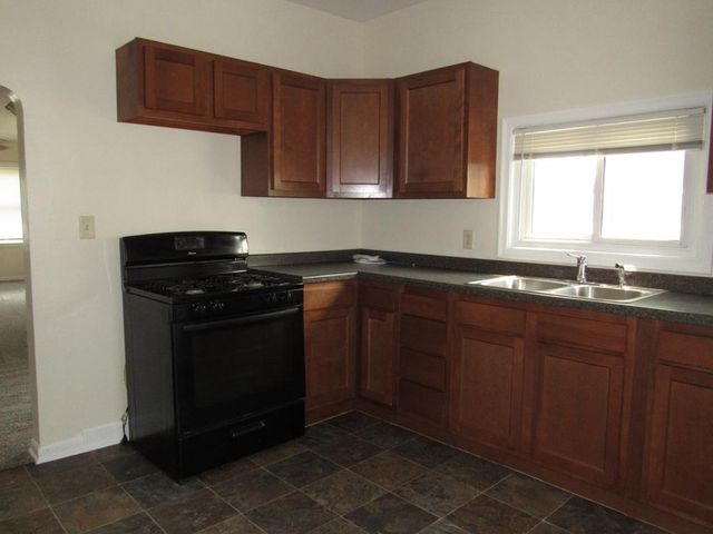 627 Grand Ave, Superior, WI 54880