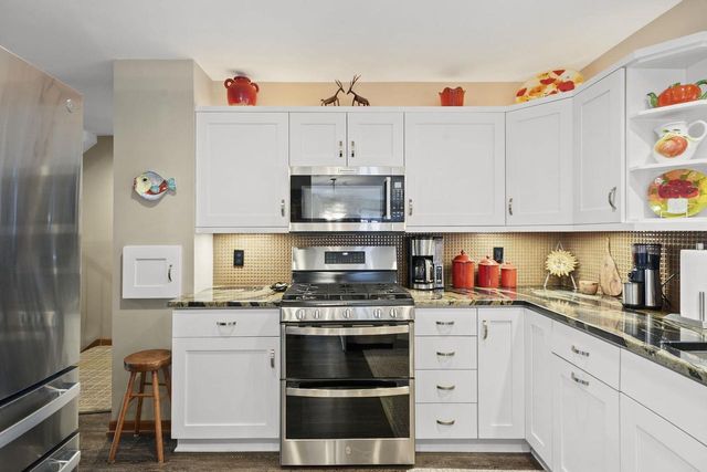 4992 Sunrise Ridge Trail, Middleton, WI 53562