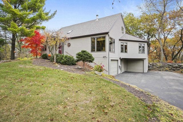 4992 Sunrise Ridge Trail, Middleton, WI 53562