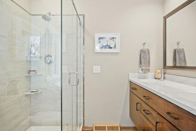 4992 Sunrise Ridge Trail, Middleton, WI 53562