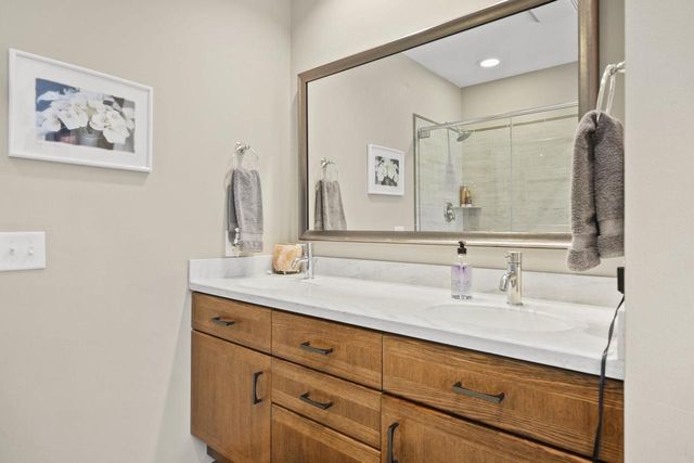 4992 Sunrise Ridge Trail, Middleton, WI 53562