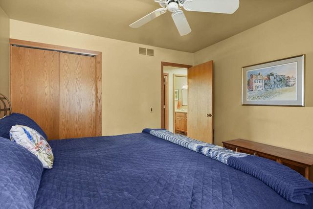 4992 Sunrise Ridge Trail, Middleton, WI 53562