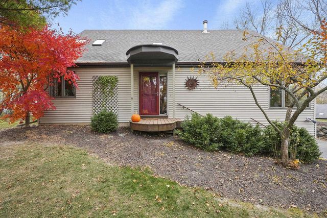 4992 Sunrise Ridge Trail, Middleton, WI 53562