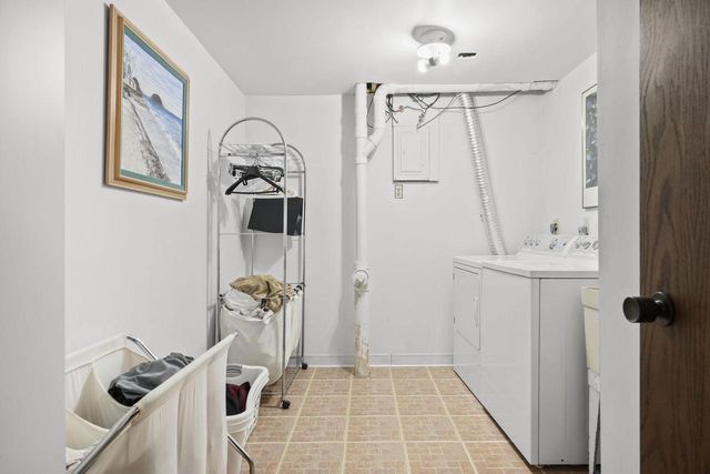 4992 Sunrise Ridge Trail, Middleton, WI 53562