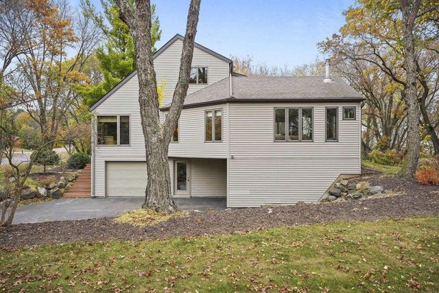 4992 Sunrise Ridge Trail, Middleton, WI 53562