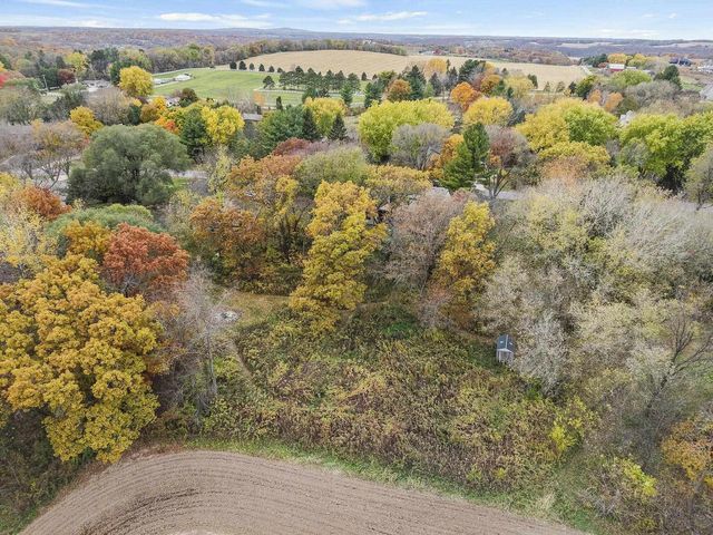 4992 Sunrise Ridge Trail, Middleton, WI 53562