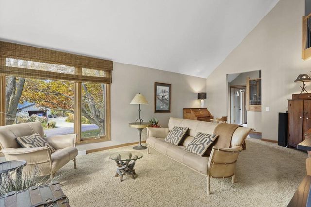 4992 Sunrise Ridge Trail, Middleton, WI 53562