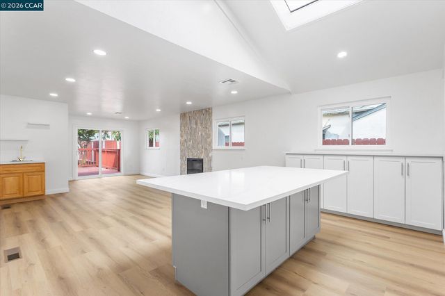 1151 Via Vista, San Lorenzo, CA 94580